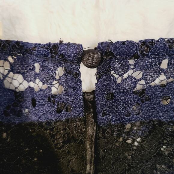 Current Air Lace Top With Satin Panel - Picture 4 of 7